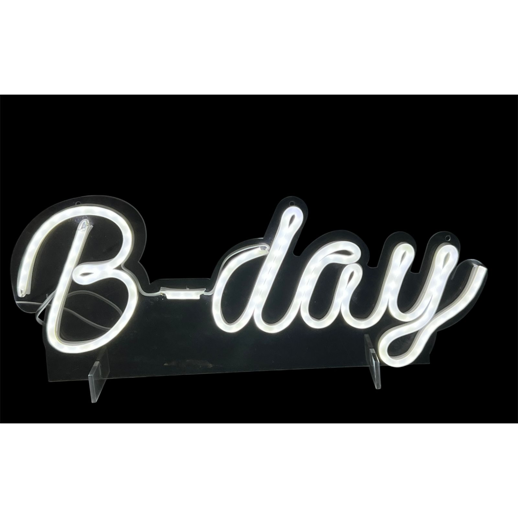 Letreiro B-Day em LED