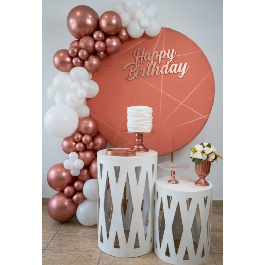 Decoração de festa em rosé com branco